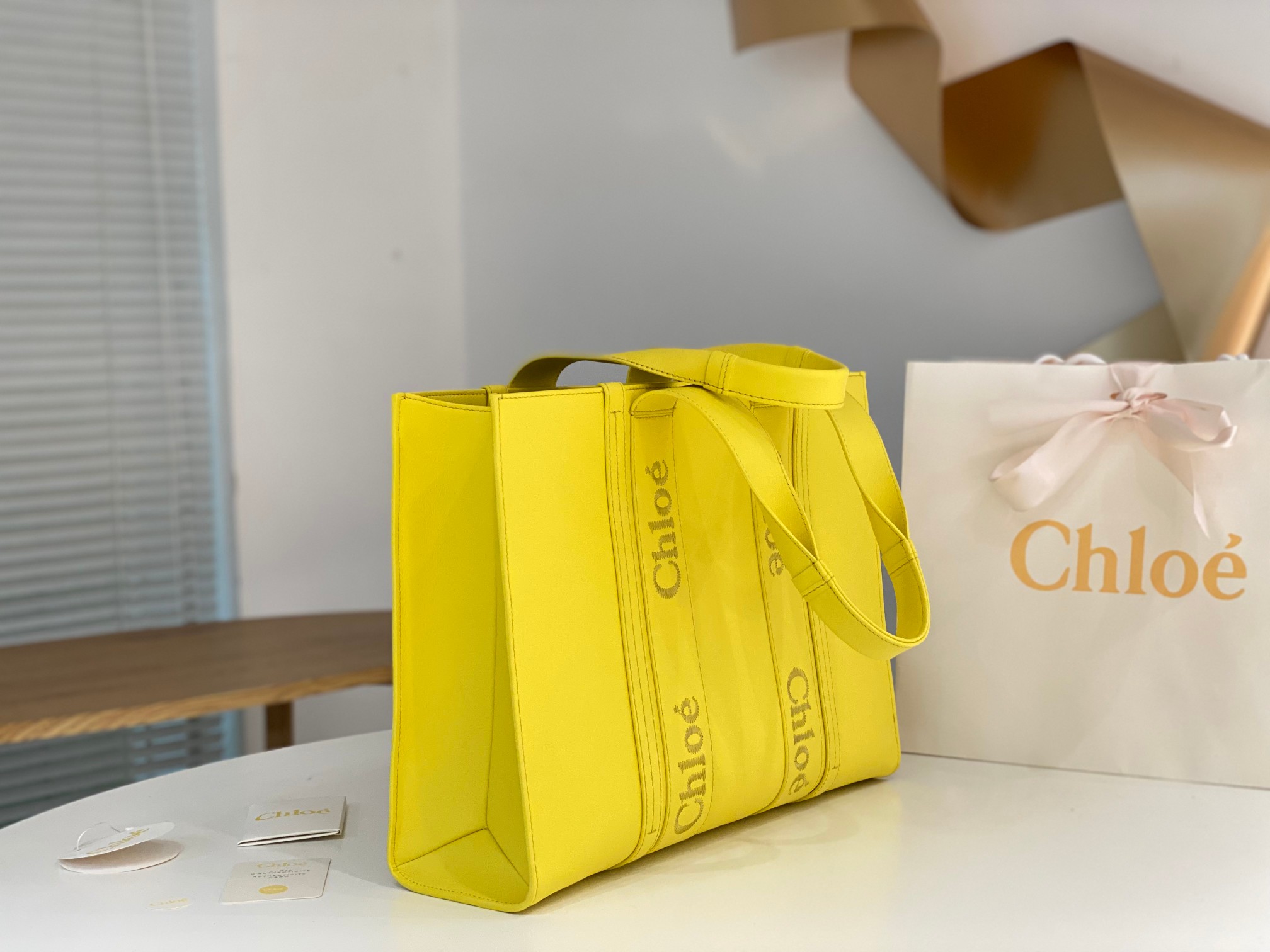 Chloe Large Woody Tote Bag In Yellow Soft Smooth Calfskin Leather